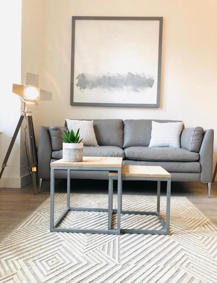 See Our Amazing Score At The Kepties - 5 X Luxurious Serviced Apartments - With Gardens - Fully Equipped - Free Parking - By Orion Short Stays - See Our Other Individual Listings --- This Is For Brand Awareness Only --- Арброт Екстер'єр фото