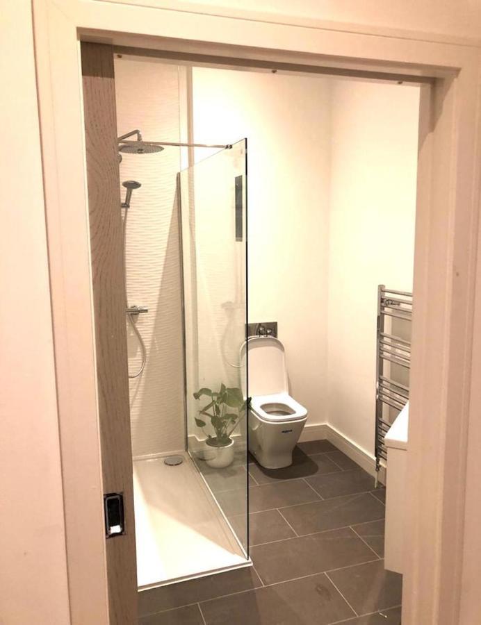 See Our Amazing Score At The Kepties - 5 X Luxurious Serviced Apartments - With Gardens - Fully Equipped - Free Parking - By Orion Short Stays - See Our Other Individual Listings --- This Is For Brand Awareness Only --- Арброт Екстер'єр фото