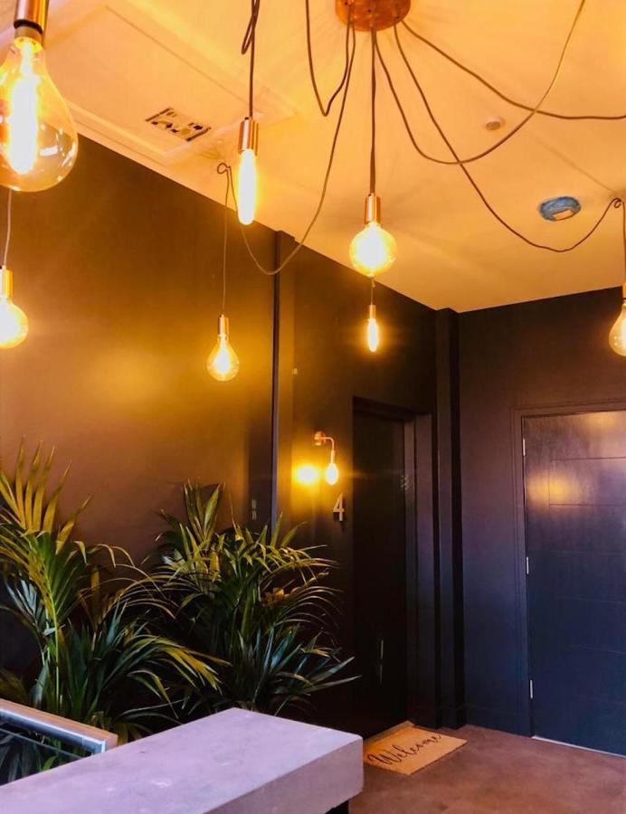 See Our Amazing Score At The Kepties - 5 X Luxurious Serviced Apartments - With Gardens - Fully Equipped - Free Parking - By Orion Short Stays - See Our Other Individual Listings --- This Is For Brand Awareness Only --- Арброт Екстер'єр фото