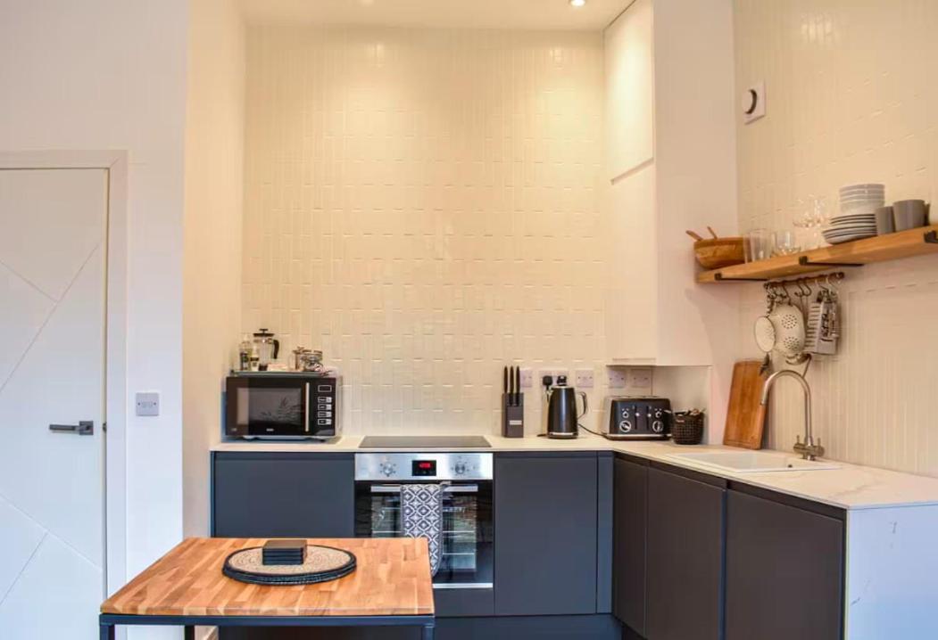 See Our Amazing Score At The Kepties - 5 X Luxurious Serviced Apartments - With Gardens - Fully Equipped - Free Parking - By Orion Short Stays - See Our Other Individual Listings --- This Is For Brand Awareness Only --- Арброт Екстер'єр фото